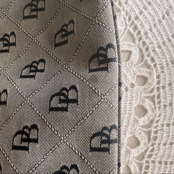 Dooney & Bourke Tan and Black Canvas Purse - Picture 14 of 14